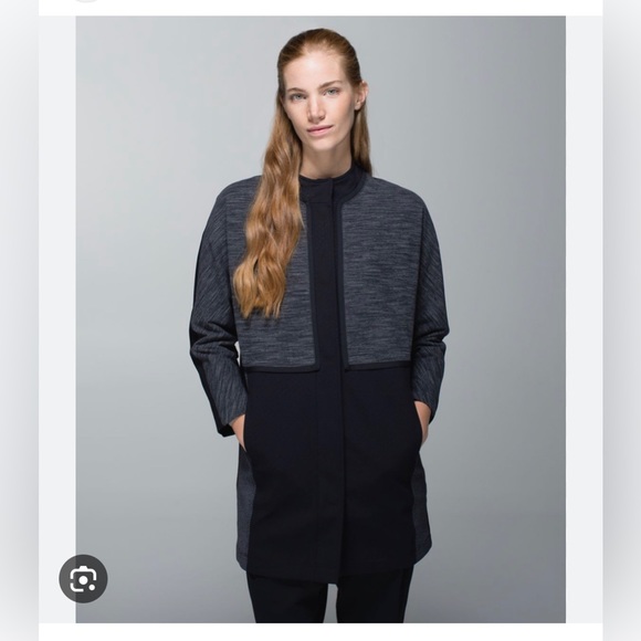 Lululemon Coccoon Car Coat - Size Small - Picture 1 of 7